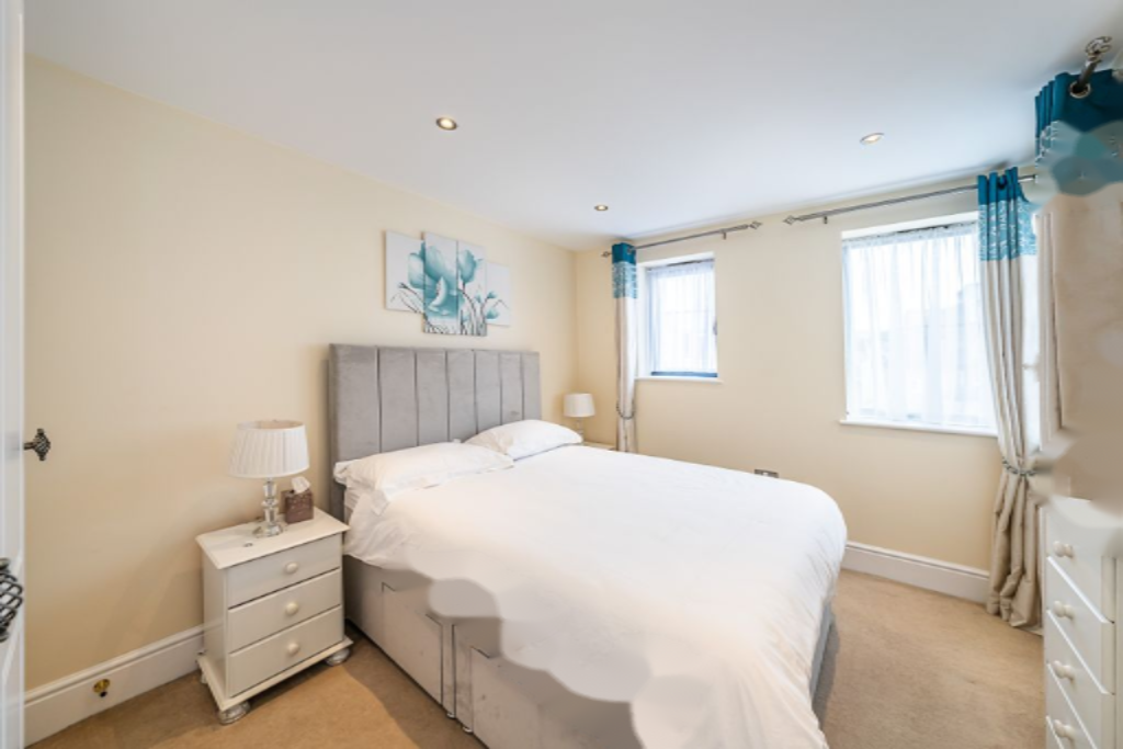 Flat in London, United Kingdom, 46 m² - picture 12