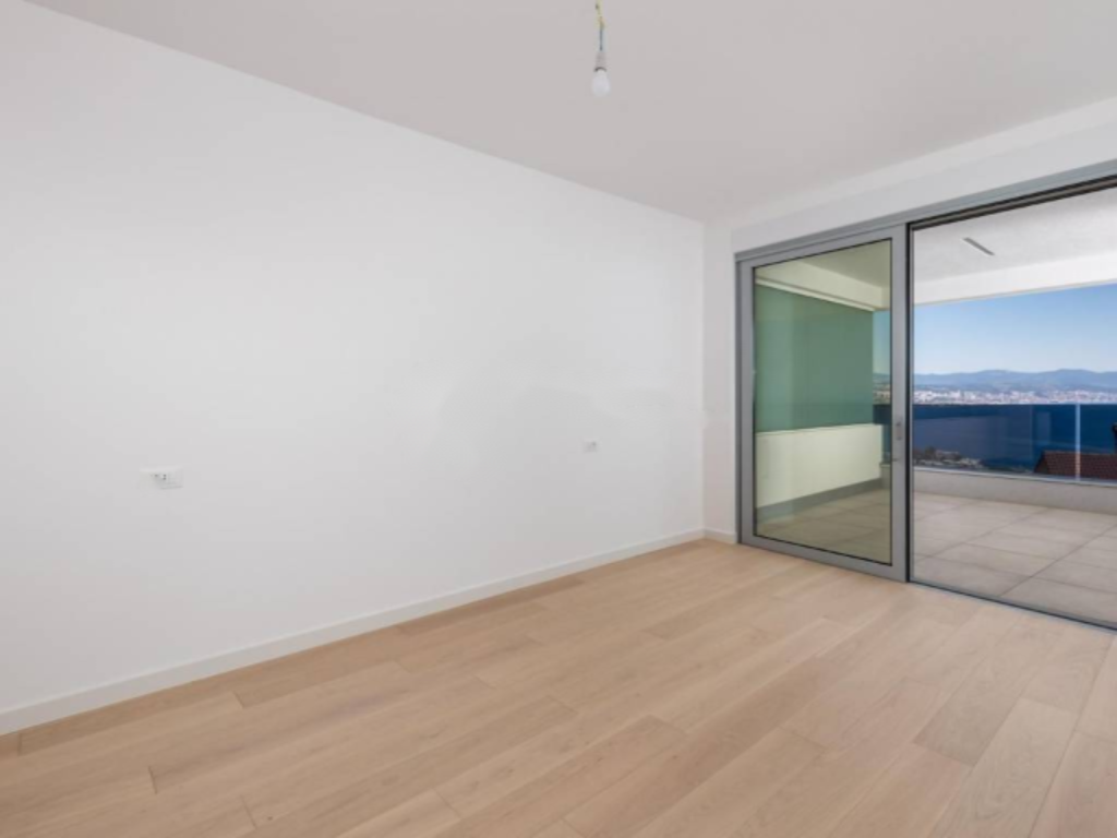 Flat in Opatija, Croatia, 96 m² - picture 13