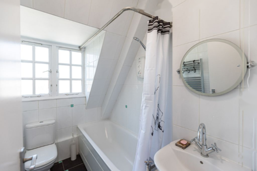 Flat in London, United Kingdom, 43 m² - picture 13