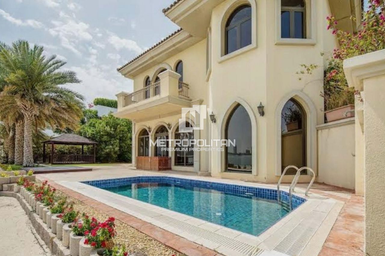 Villa in Dubai, UAE, 622 m² - picture 2