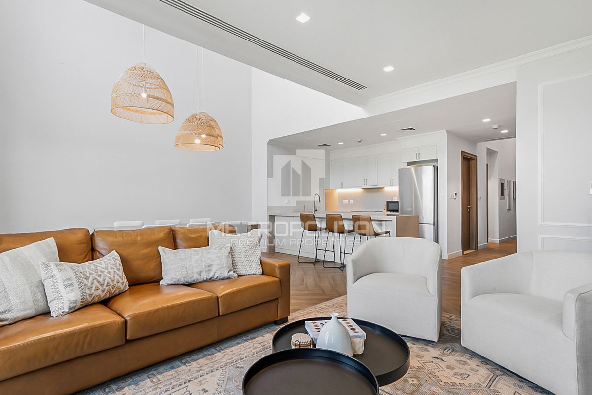 Villa in Dubai, UAE, 344 m² - picture 4