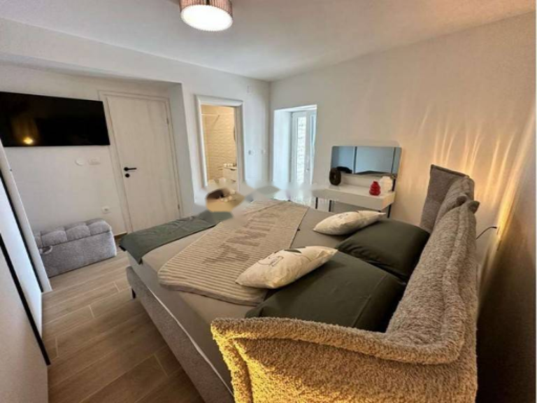 Casa en Opatija, Croacia, 328 m² - imagen 13