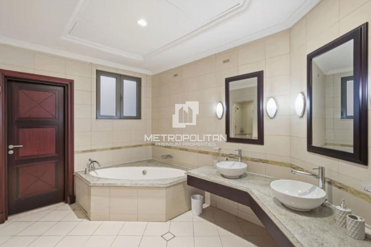 Villa in Dubai, UAE, 622 m² - picture 7