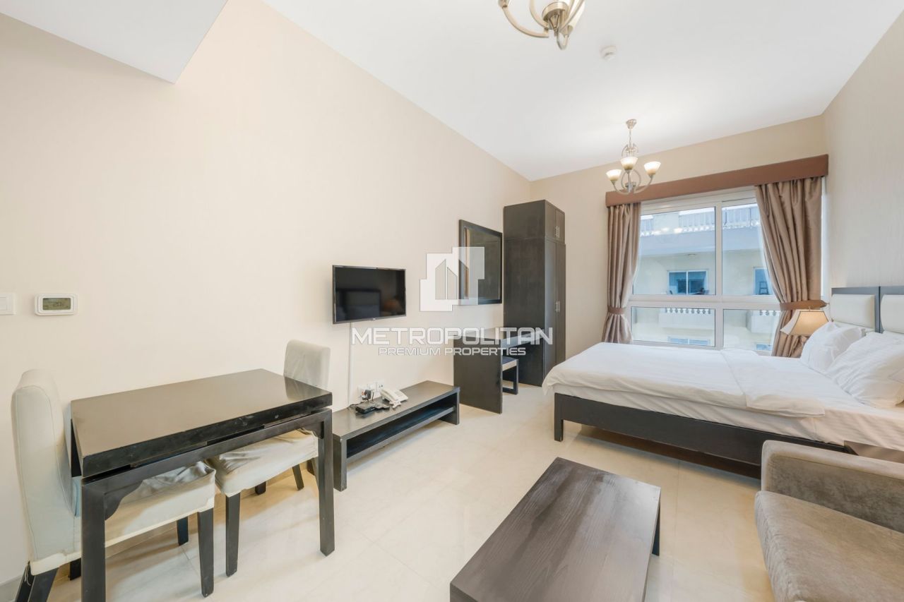 Apartment in Dubai, UAE, 32 m² - picture 7