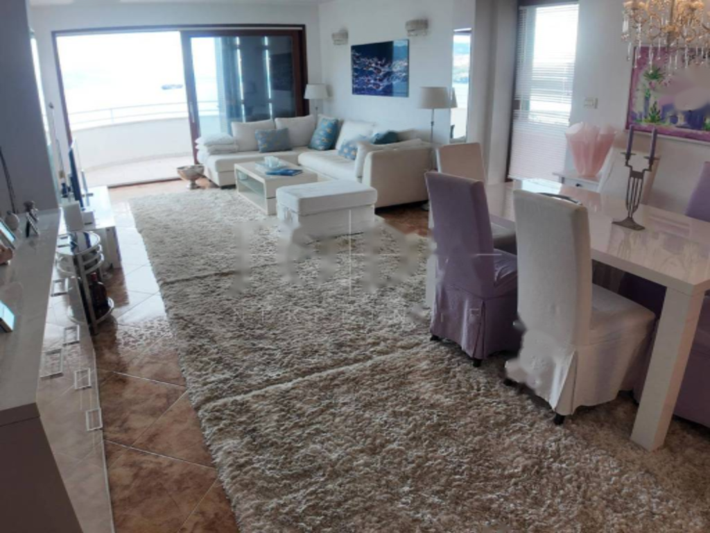 Flat in Opatija, Croatia, 281 m² - picture 14