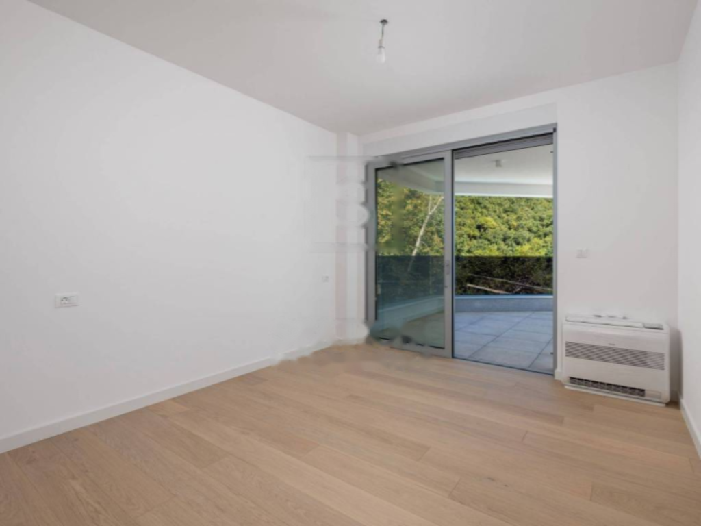 Flat in Opatija, Croatia, 253 m² - picture 14