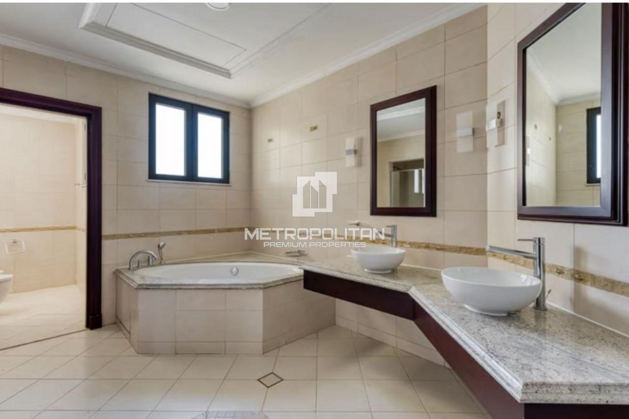 Villa in Dubai, UAE, 622 m² - picture 11