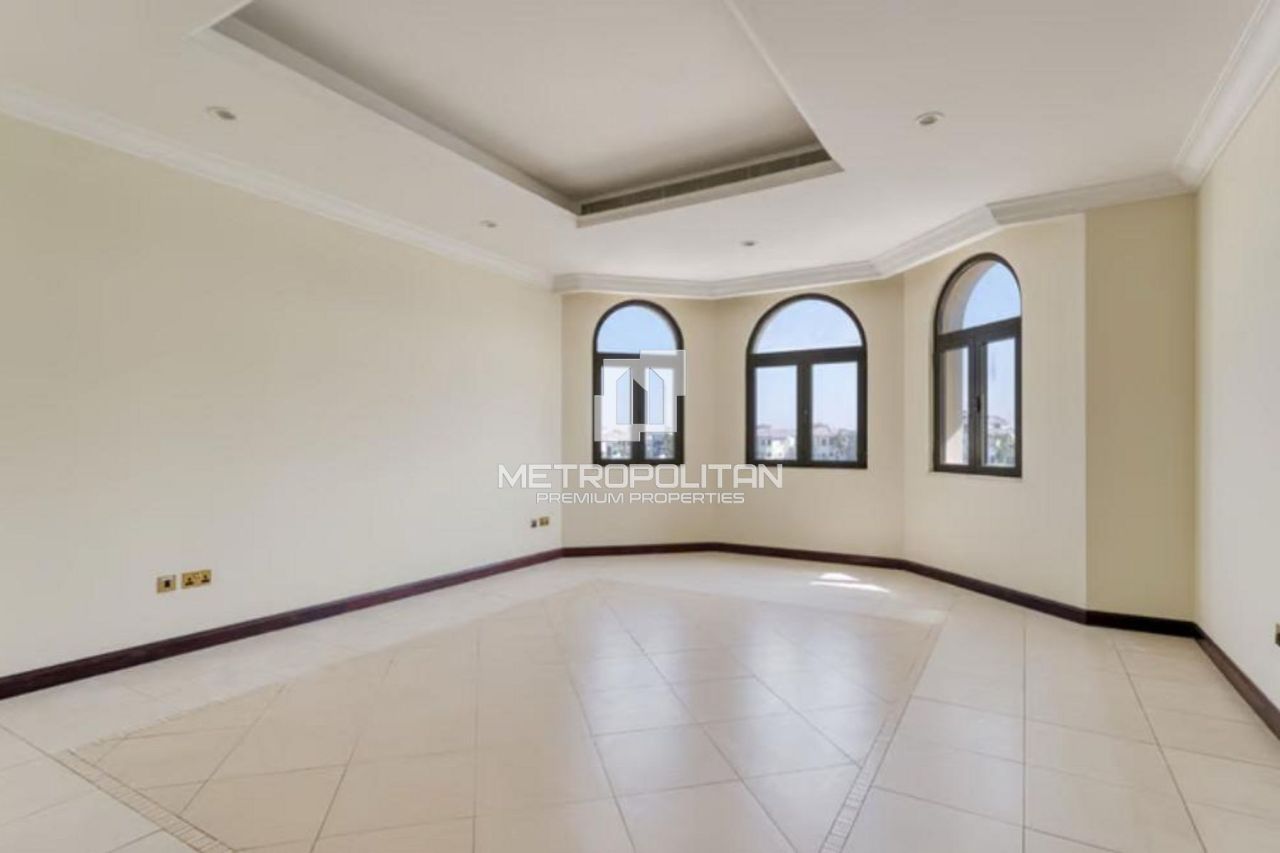 Villa in Dubai, UAE, 622 m² - picture 12