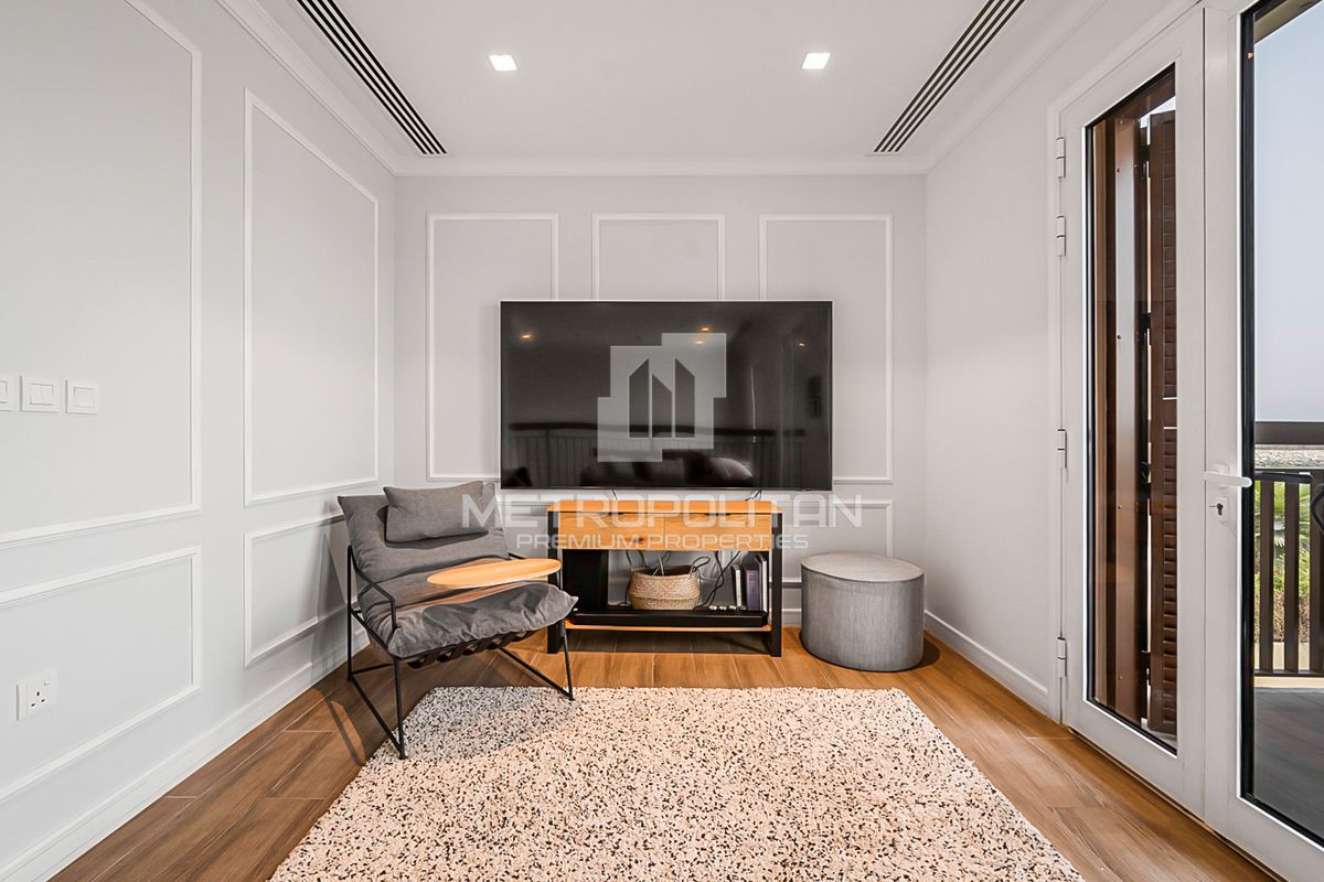 Villa in Dubai, UAE, 344 m² - picture 13