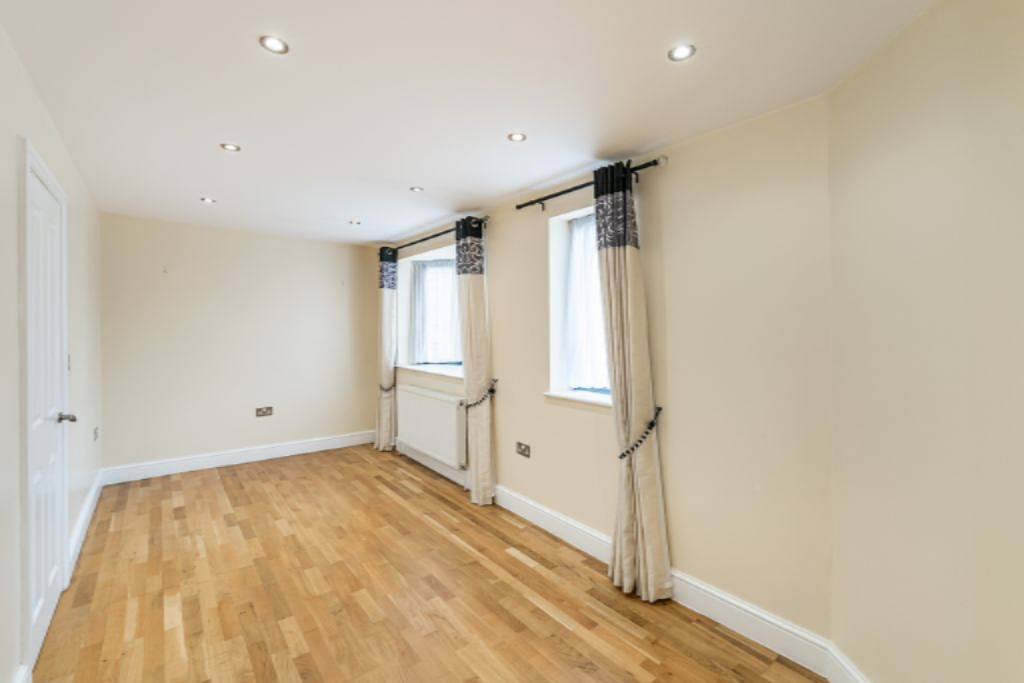 Flat in London, United Kingdom, 46 m² - picture 14