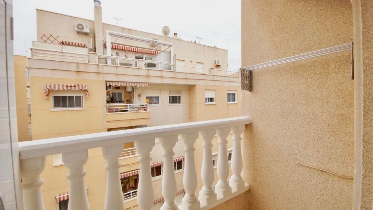 Appartamento a Torrevieja, Spagna, 55 m² - foto 3