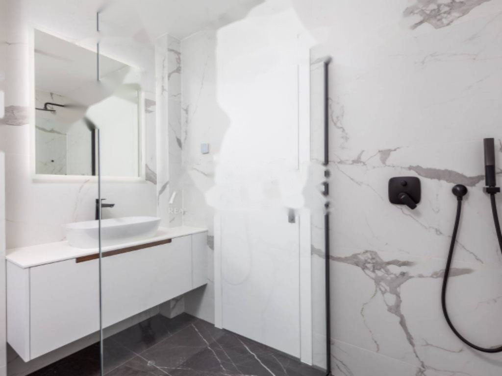 Piso en Opatija, Croacia, 261 m² - imagen 15