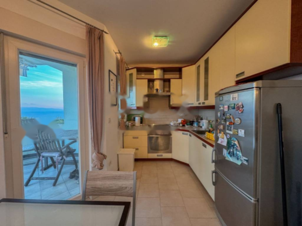 Flat in Opatija, Croatia, 96 m² - picture 15