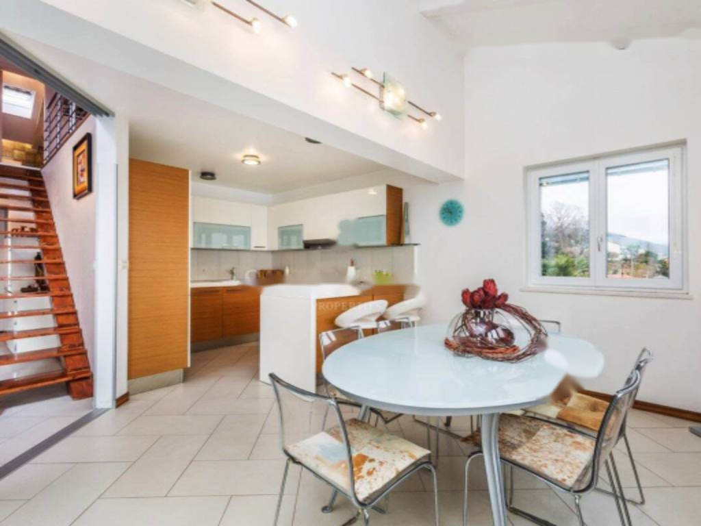 Flat in Opatija, Croatia, 222 m² - picture 15