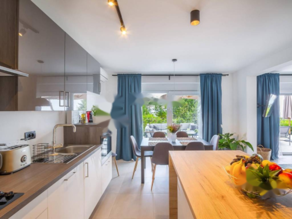 Casa en Opatija, Croacia, 225 m² - imagen 16