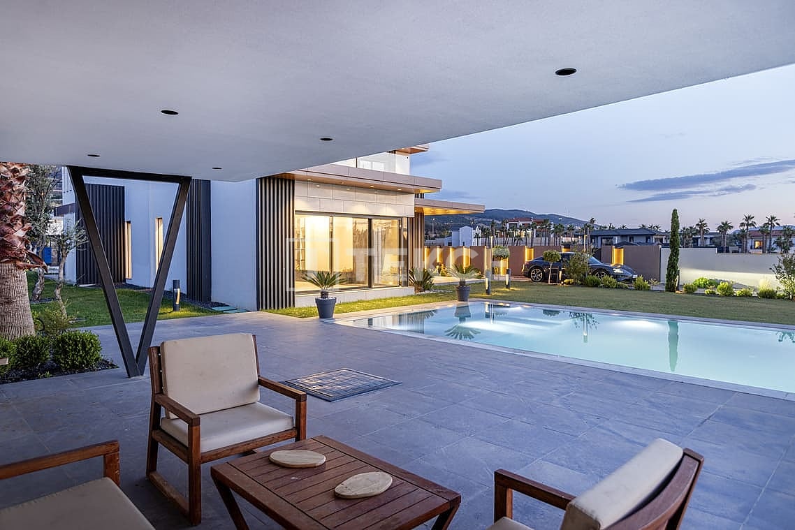 Villa Güzelbahçe, Turquia, 350 m² - imagen 15