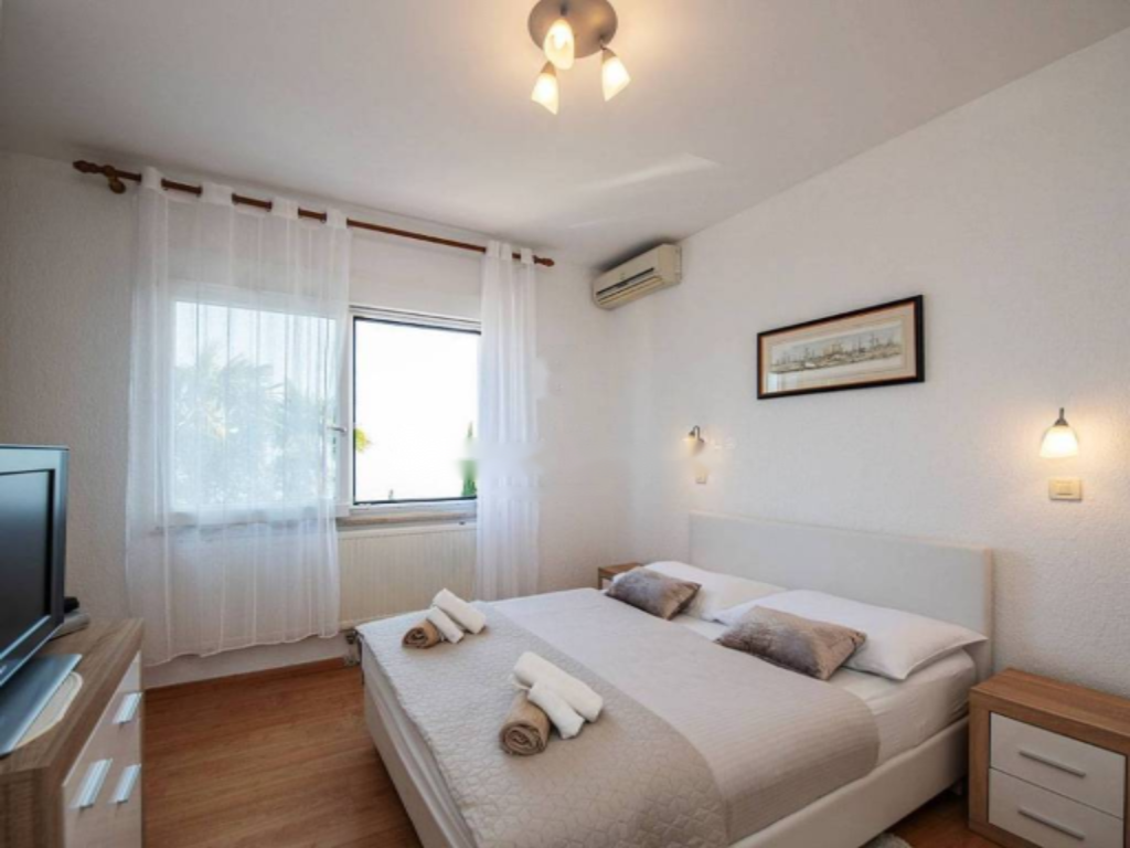 Flat in Opatija, Croatia, 140 m² - picture 18