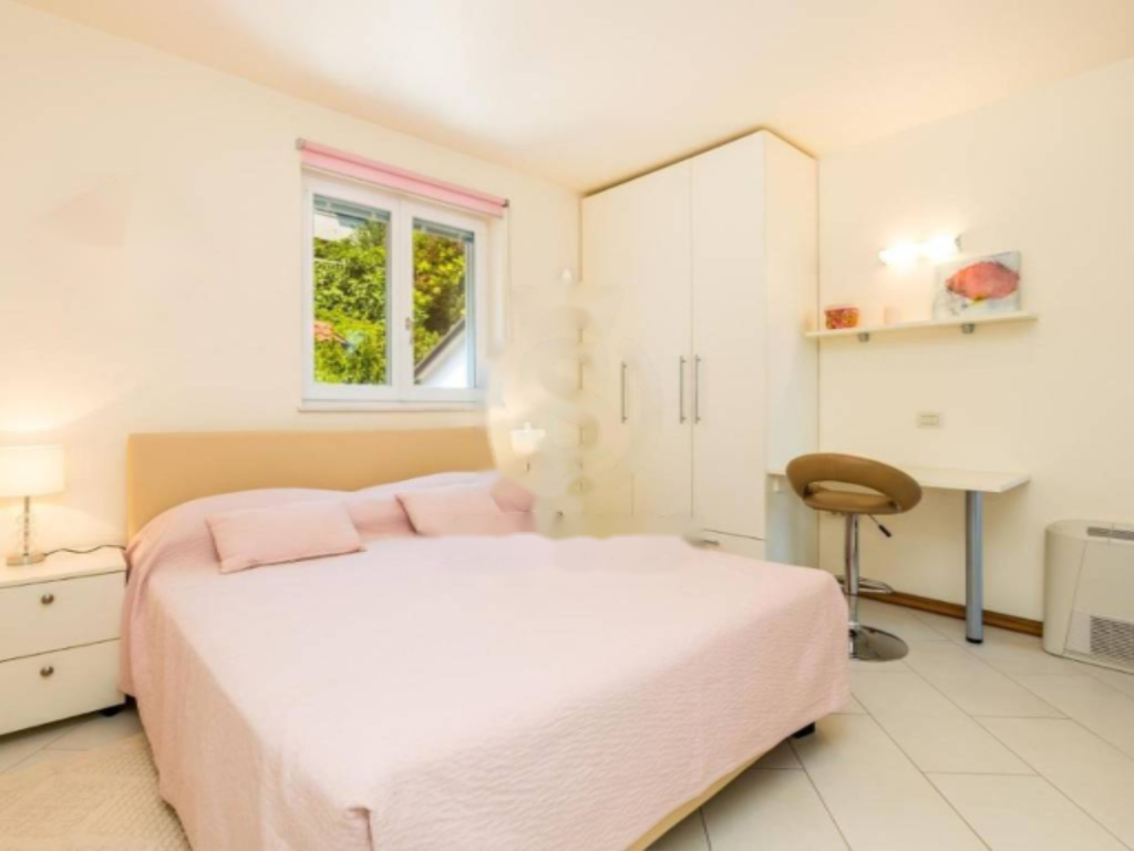 Flat in Opatija, Croatia, 220 m² - picture 18