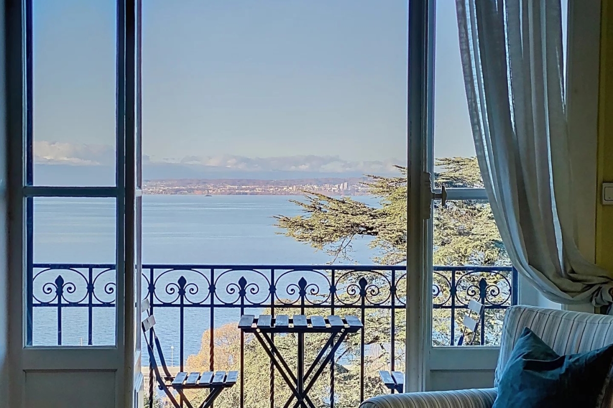 Apartment in Evian-les-Bains, France, 70 m² - picture 5