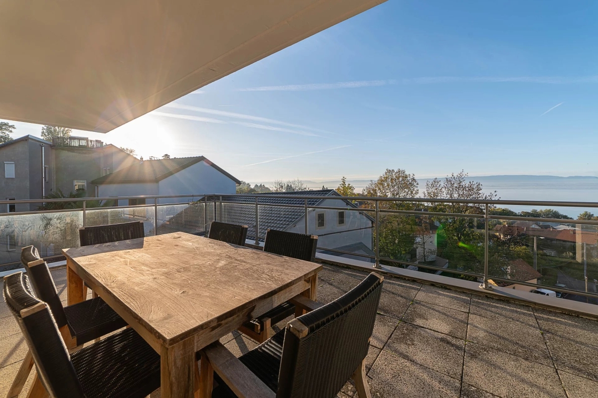 Appartamenti a Evian-les-Bains, Francia, 137 m² - foto 1