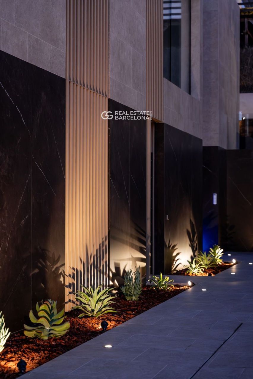 Casa en Barcelona, España, 594 m² - imagen 6