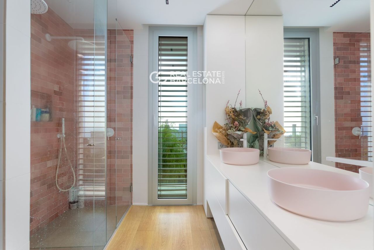 Casa en Barcelona, España, 500 m² - imagen 9