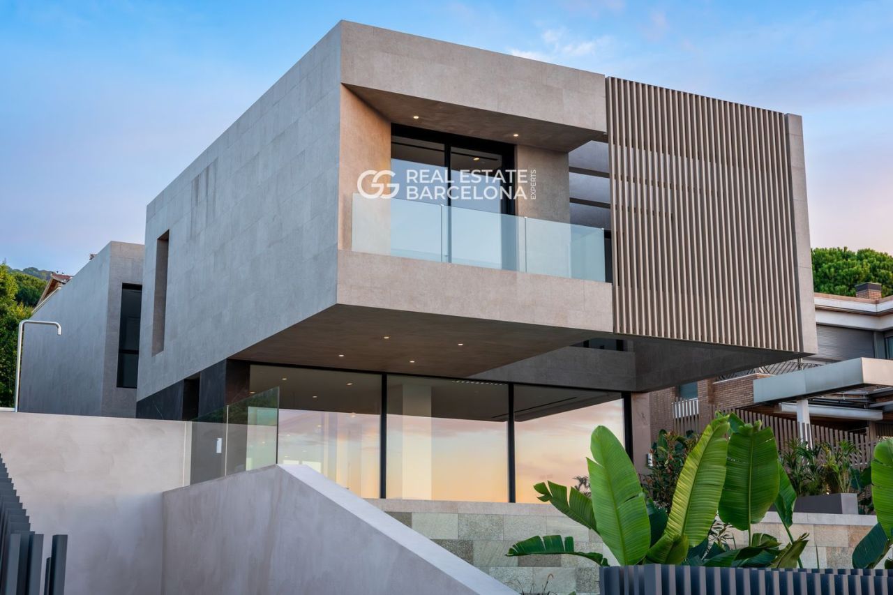 Casa en Barcelona, España, 594 m² - imagen 9