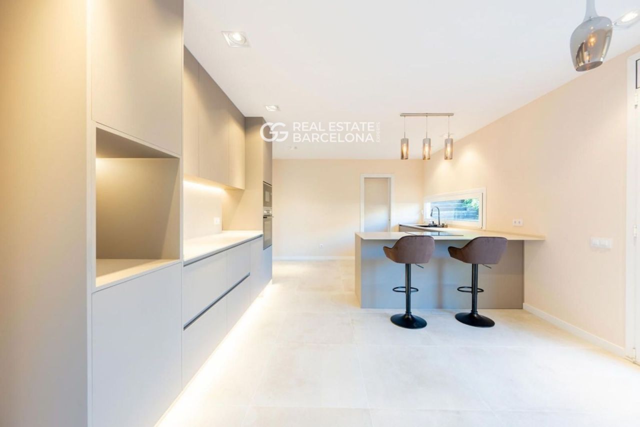 Haus in Barcelona, Spanien, 941 m² - Foto 11