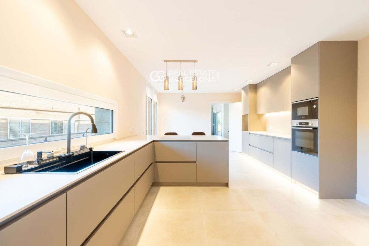 Haus in Barcelona, Spanien, 941 m² - Foto 15