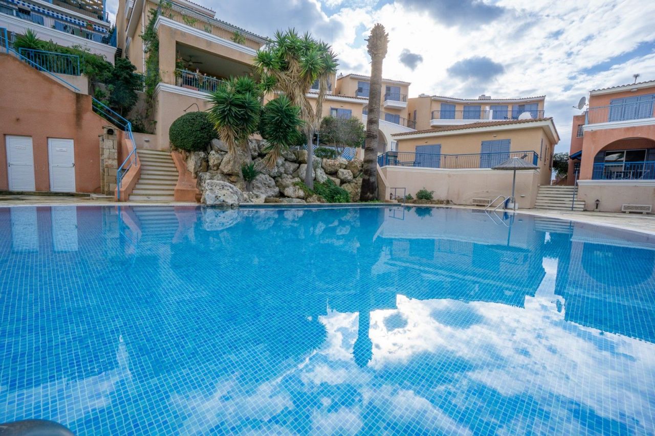 Apartment in Paphos, Cyprus, 74 m² - picture 6