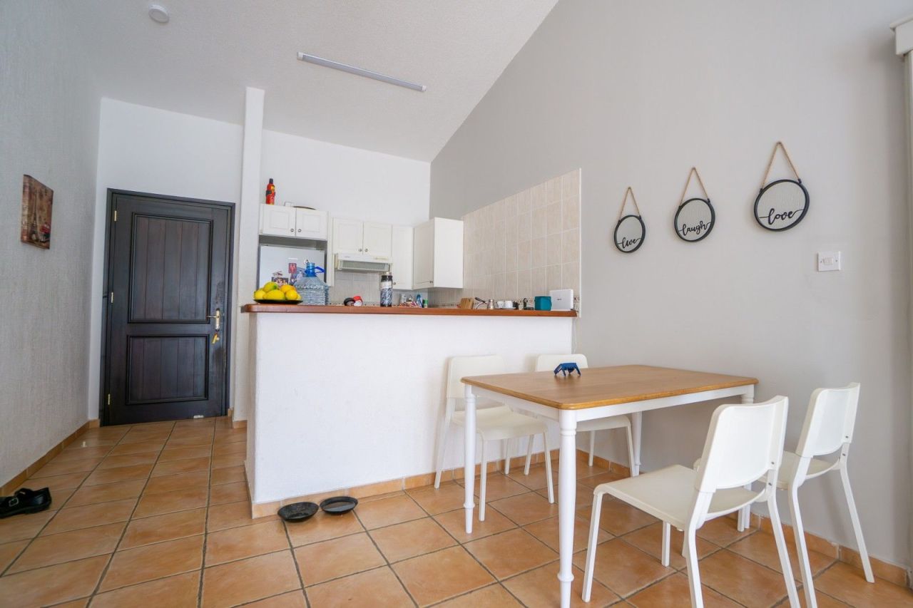 Apartment in Paphos, Cyprus, 74 m² - picture 8