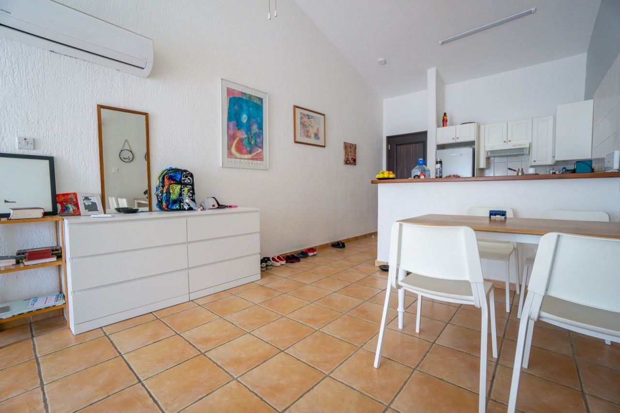 Apartment in Paphos, Cyprus, 74 m² - picture 12