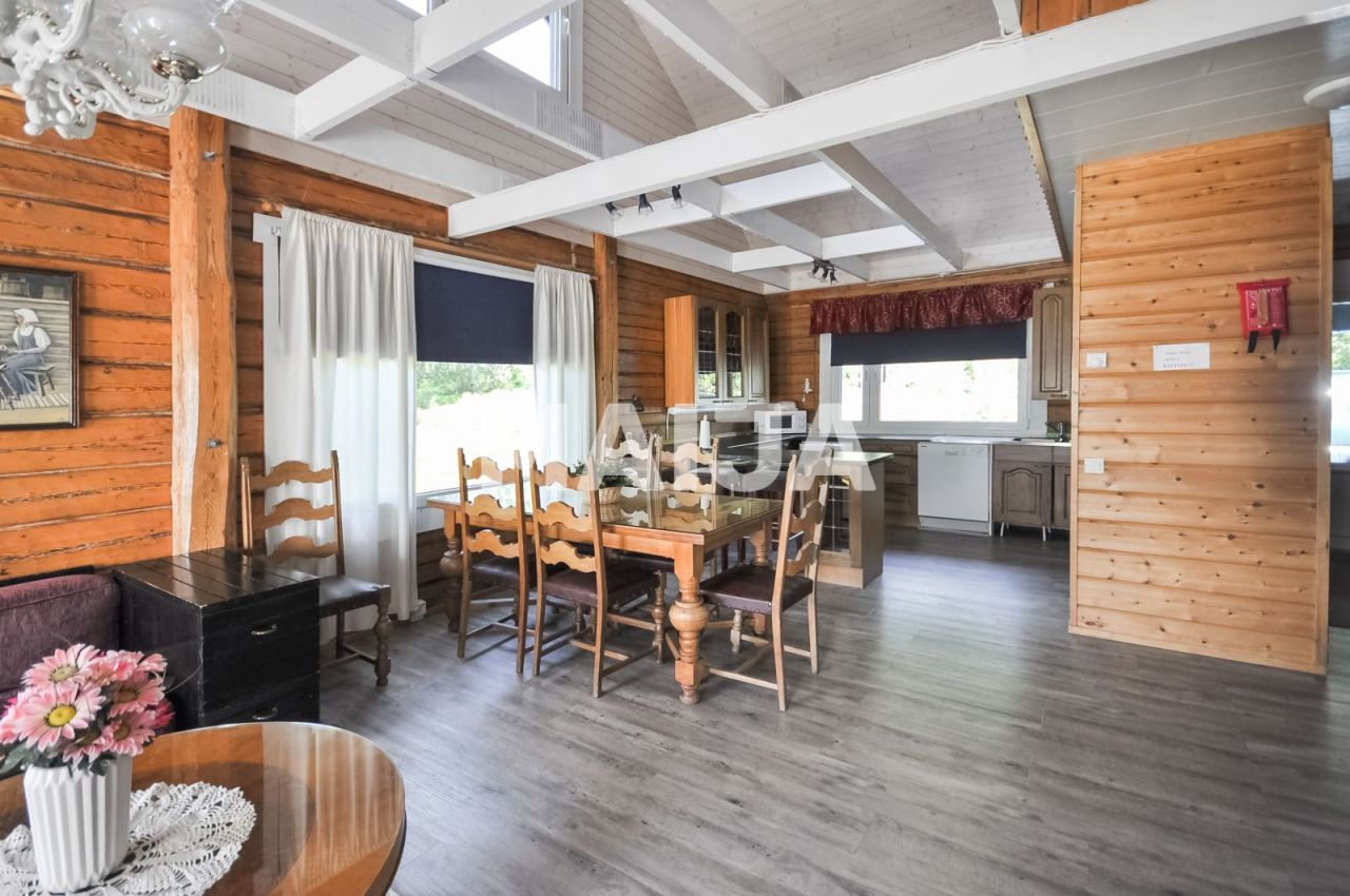 Villa à Kuusamo, Finlande, 144 m² - image 7