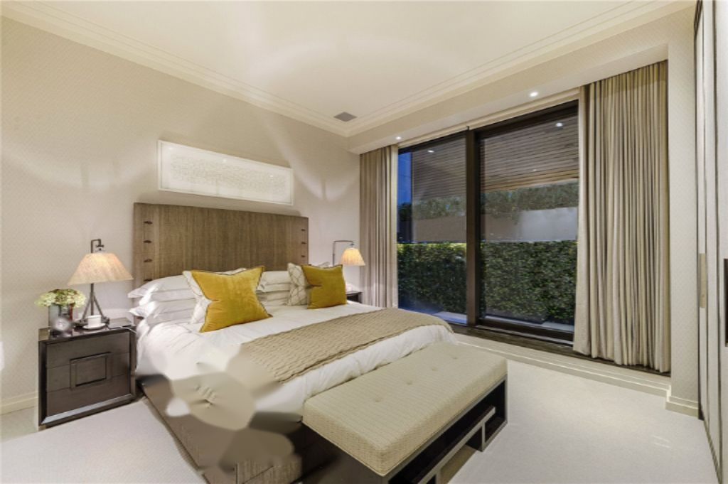 Flat in London, United Kingdom, 138 m² - picture 1