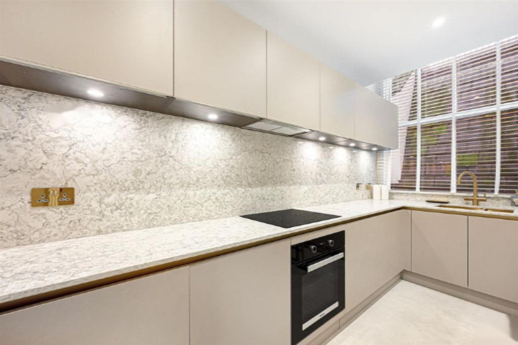 Piso en Londres, Reino Unido, 85 m² - imagen 1