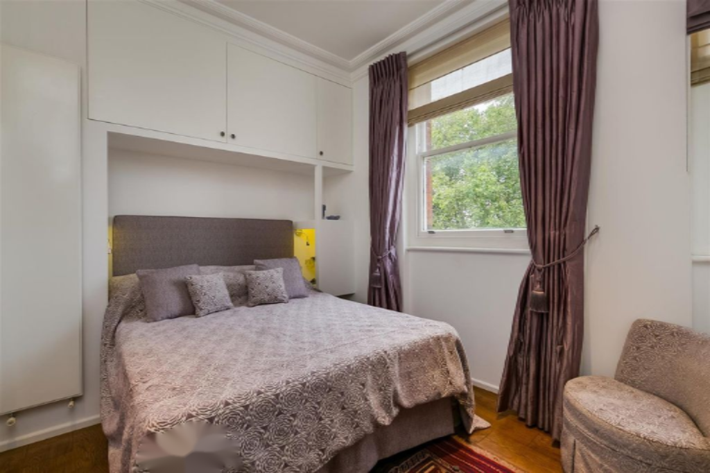 Flat in London, United Kingdom, 80 m² - picture 1