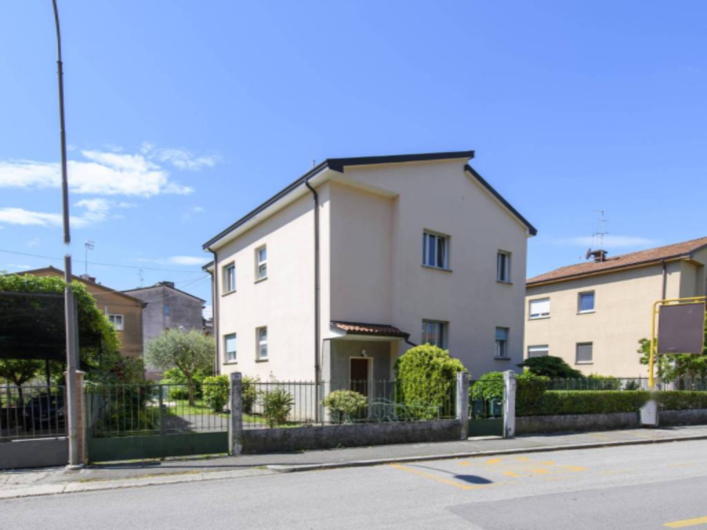 Flat in Gorizia, Italy, 130 m² - picture 1