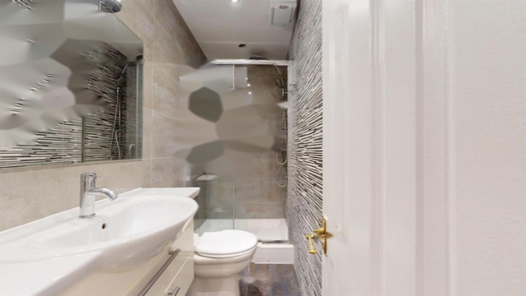 Flat in London, United Kingdom, 47 m² - picture 2