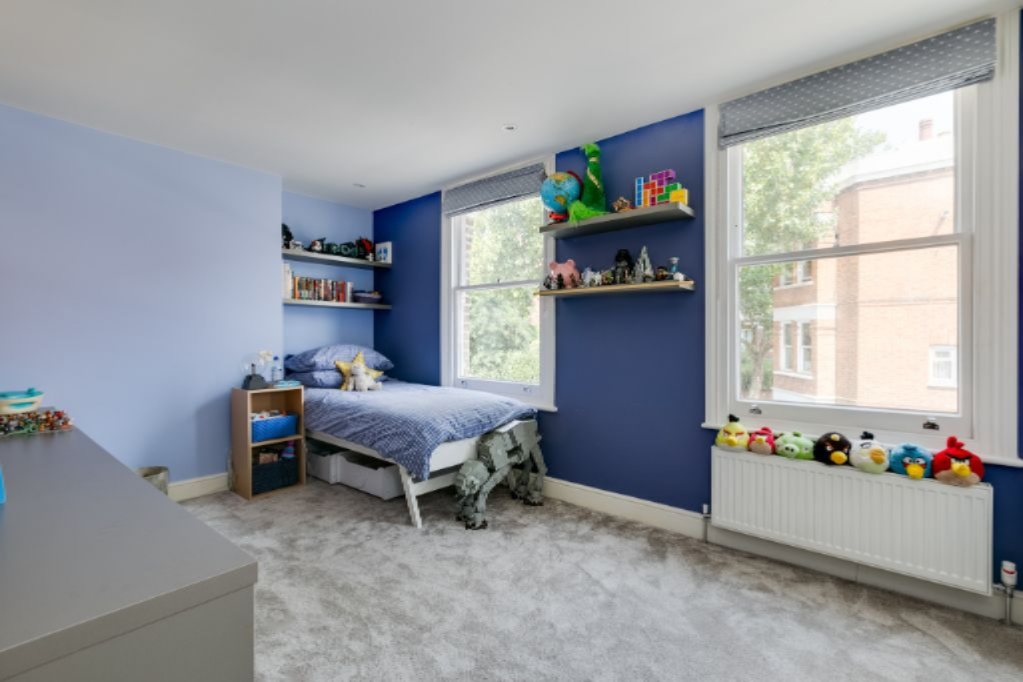 Flat in London, United Kingdom, 178 m² - picture 2