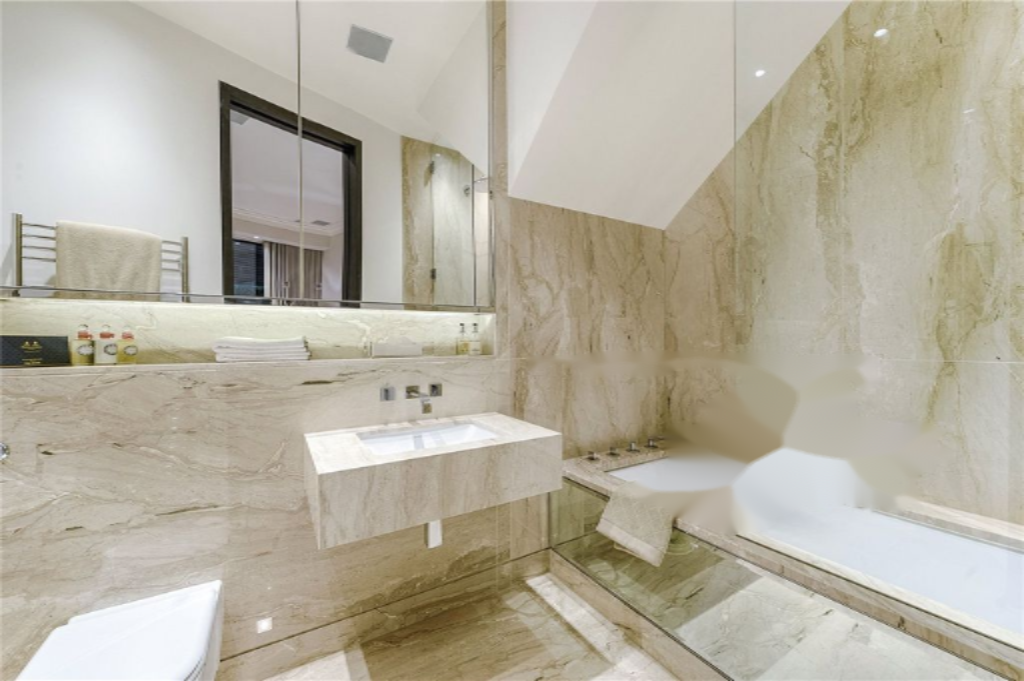 Flat in London, United Kingdom, 138 m² - picture 2