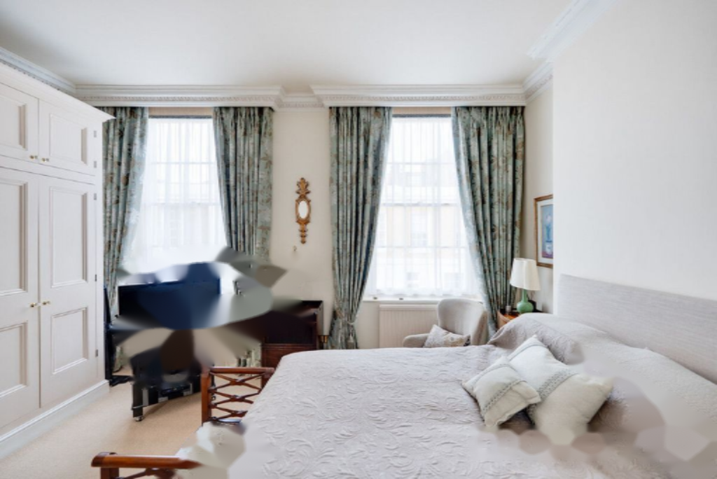 Flat in London, United Kingdom, 130 m² - picture 2