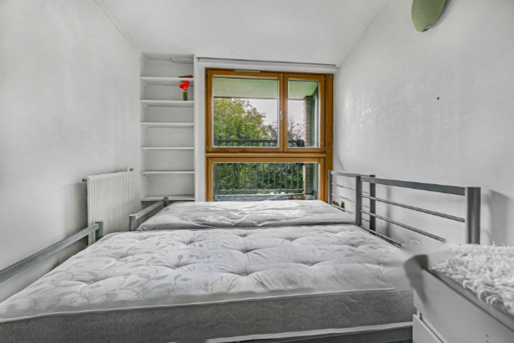 Flat in London, United Kingdom, 79 m² - picture 4