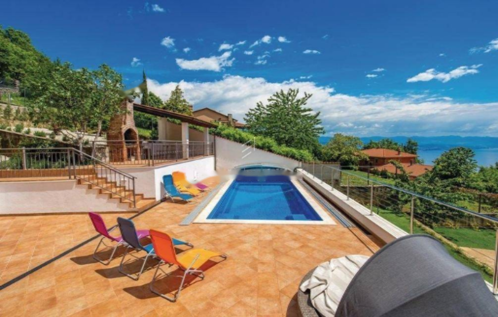 Casa a Opatija, Croazia, 190 m² - foto 4