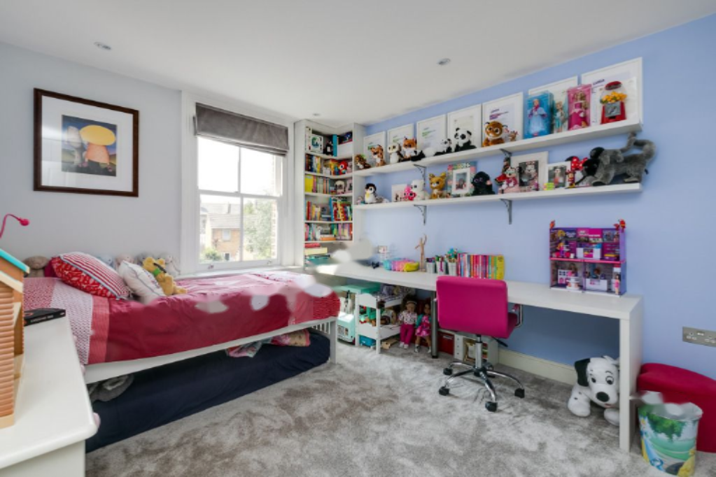 Flat in London, United Kingdom, 178 m² - picture 4