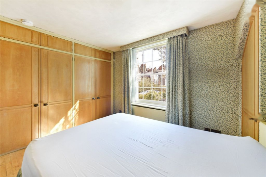 Flat in London, United Kingdom, 113 m² - picture 5