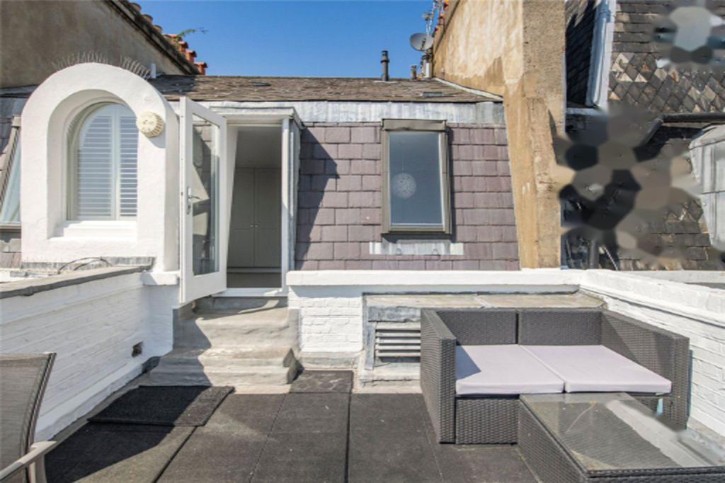 Flat in London, United Kingdom, 113 m² - picture 5