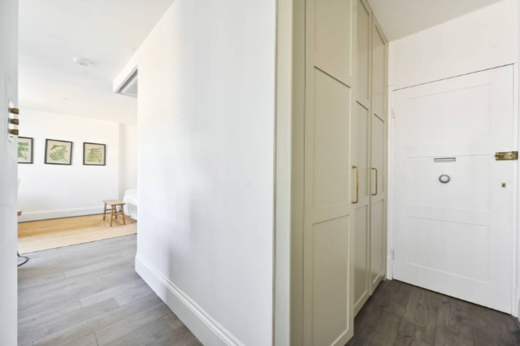 Flat in London, United Kingdom, 37 m² - picture 6