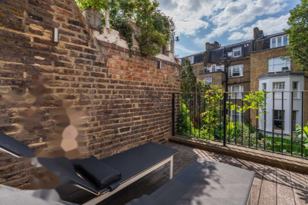 Flat in London, United Kingdom, 236 m² - picture 7