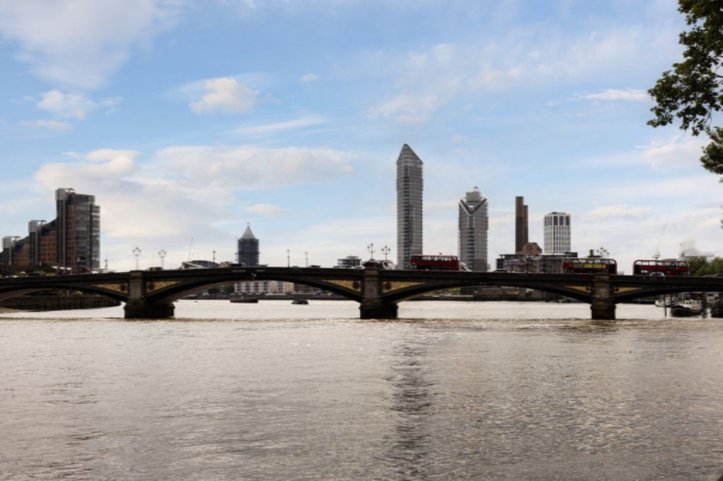 Flat in London, United Kingdom, 58 m² - picture 7