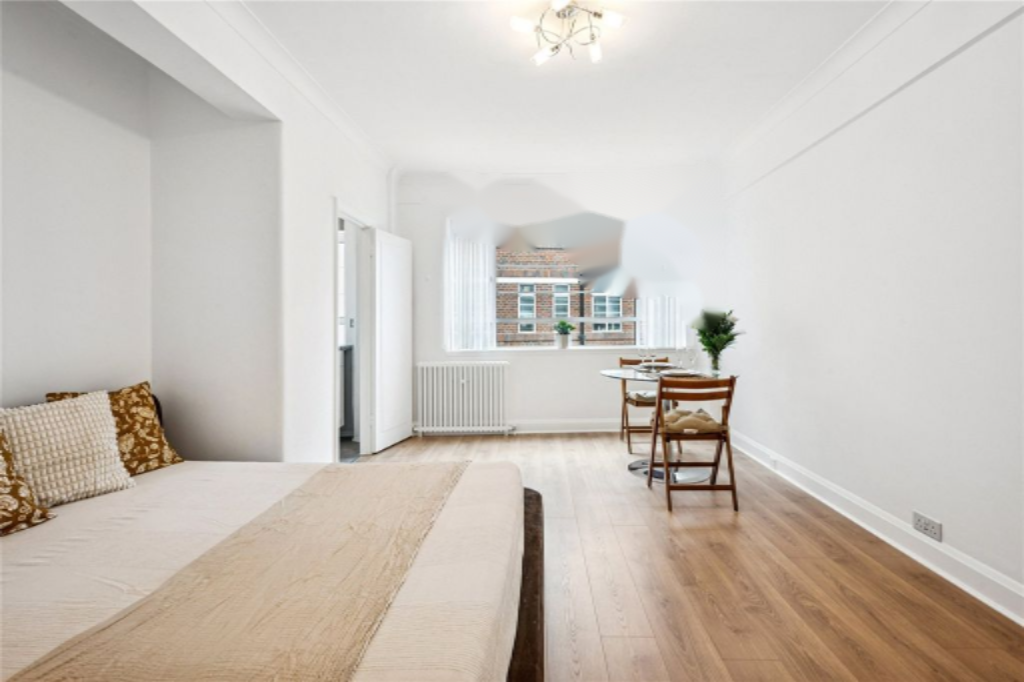 Flat in London, United Kingdom, 33 m² - picture 8